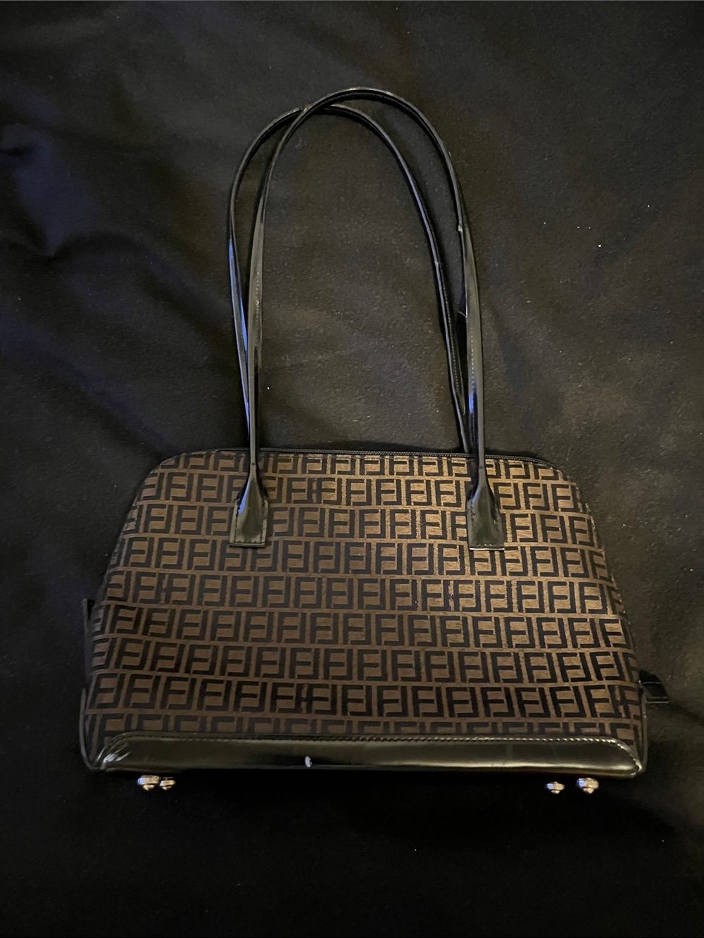 Multiple purses. Name your price. No, it's not Fendy or Louis V